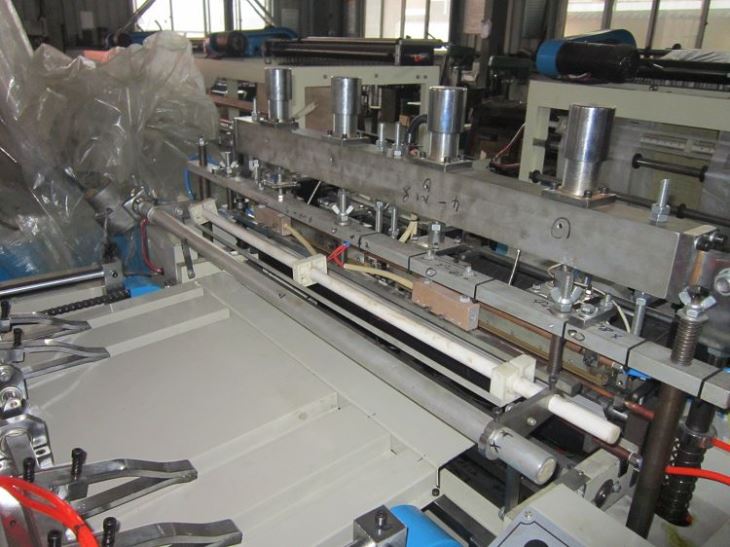 Double Lines T-shirt Bag Making Machine