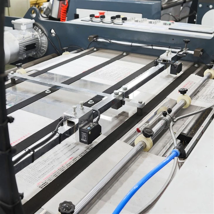Double Channel High-Speed Vest Plastic Bag Making Machine Double Channel High-Speed Vest Plastic Bag Making Machine
